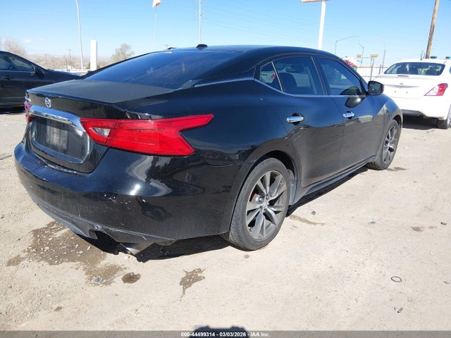 Nissan Maxima