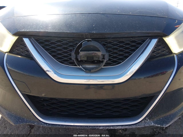 Nissan Maxima