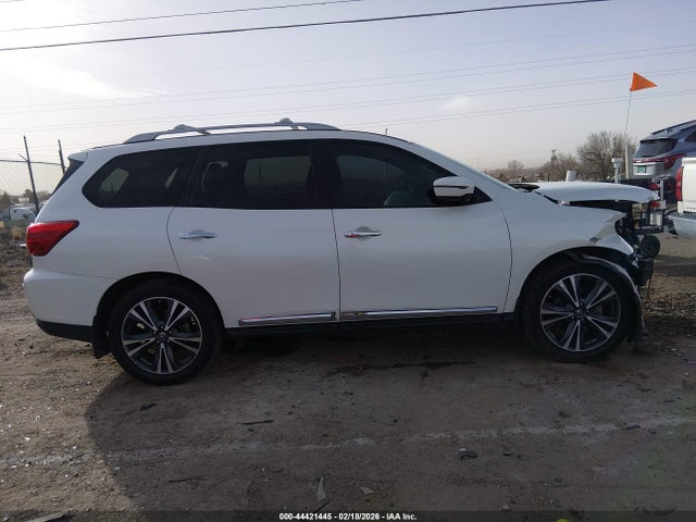 Nissan Pathfinder Platinum