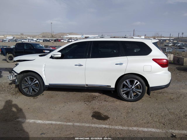 Nissan Pathfinder Platinum