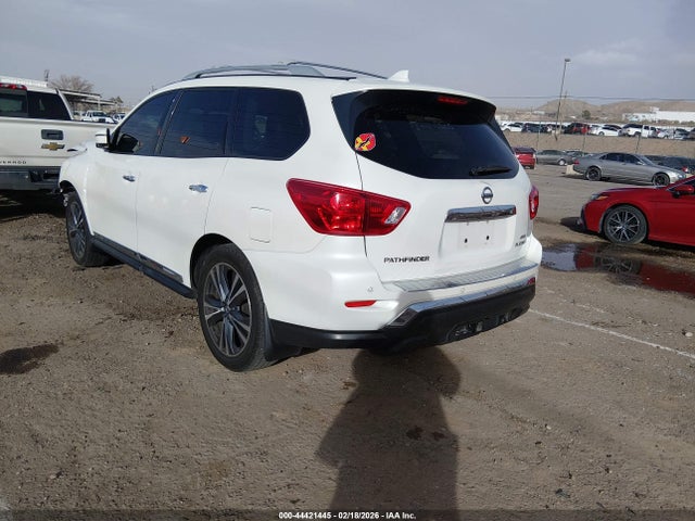 Nissan Pathfinder Platinum