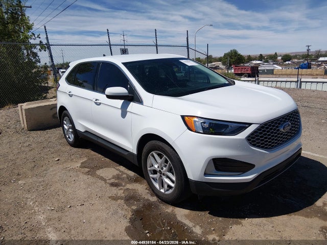 Salvage Ford Edge Image