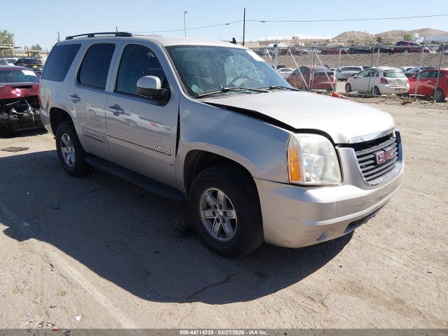 Salvage GMC Yukon Image