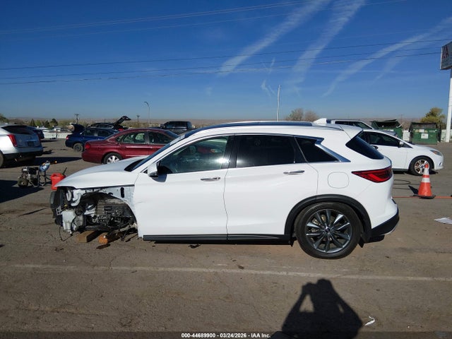 INFINITI Qx Luxe