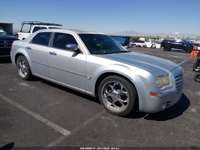 Salvage Chrysler 300c Image