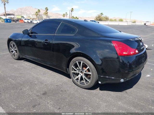INFINITI G37 Journey