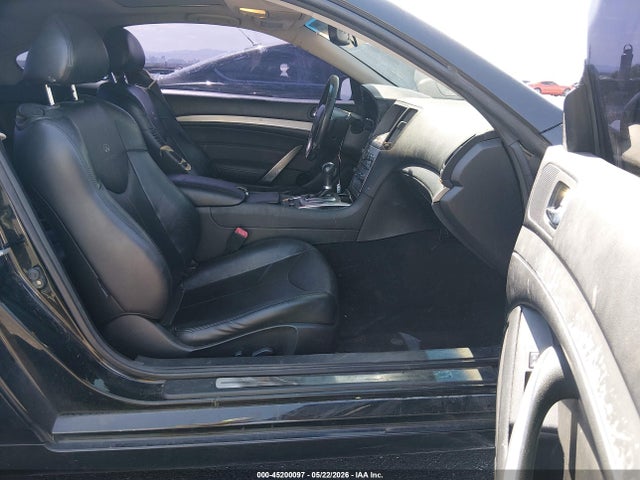 INFINITI G37 Journey
