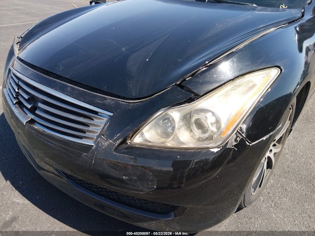 INFINITI G37 Journey