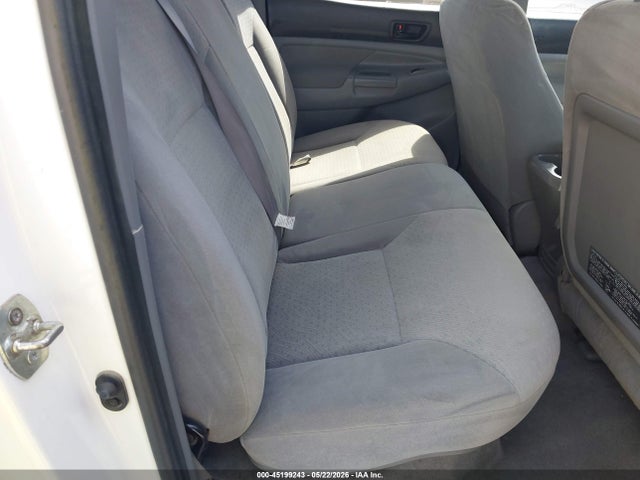 Toyota Tacoma Base V6