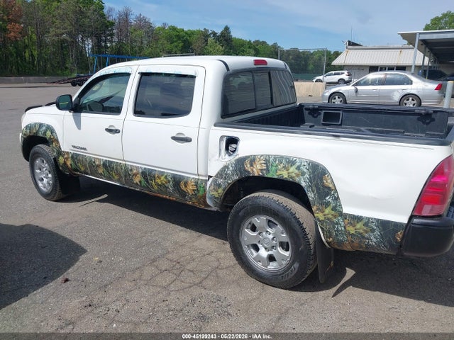 Toyota Tacoma Base V6