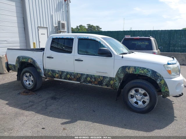 Toyota Tacoma Base V6