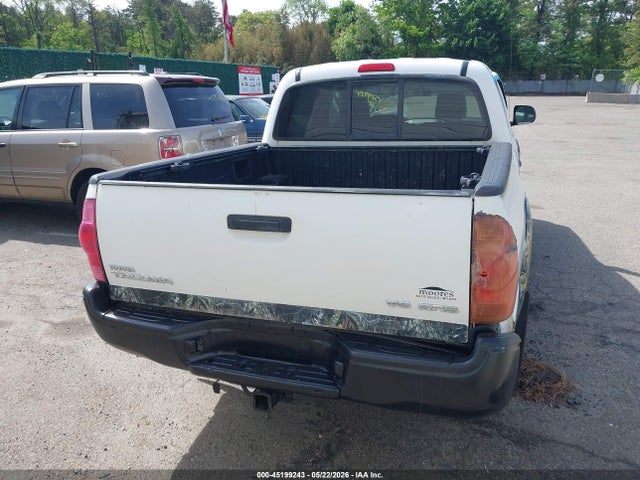 Toyota Tacoma Base V6