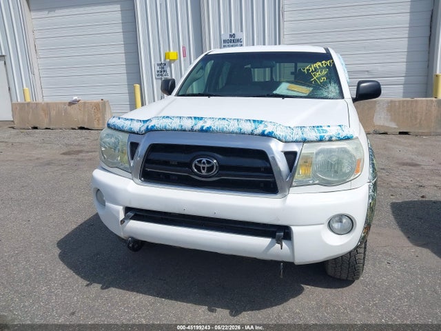 Toyota Tacoma Base V6