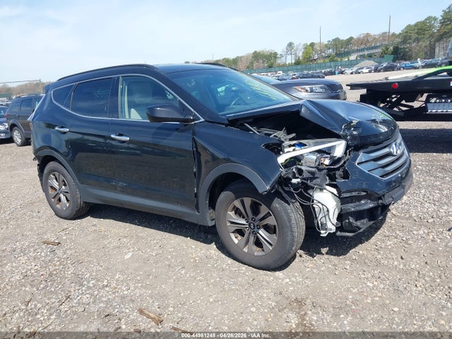 Salvage Hyundai SANTA FE Image
