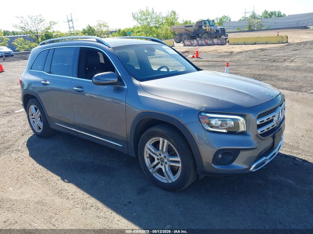 Salvage Mercedes-Benz GLB Image