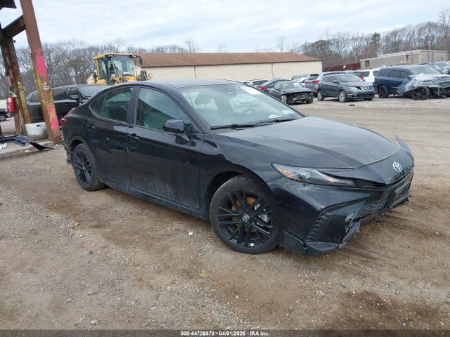 Salvage Toyota Camry Image