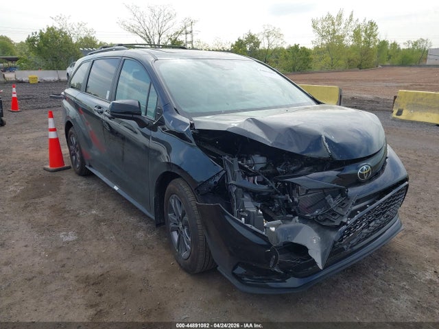Toyota Sienna Xse