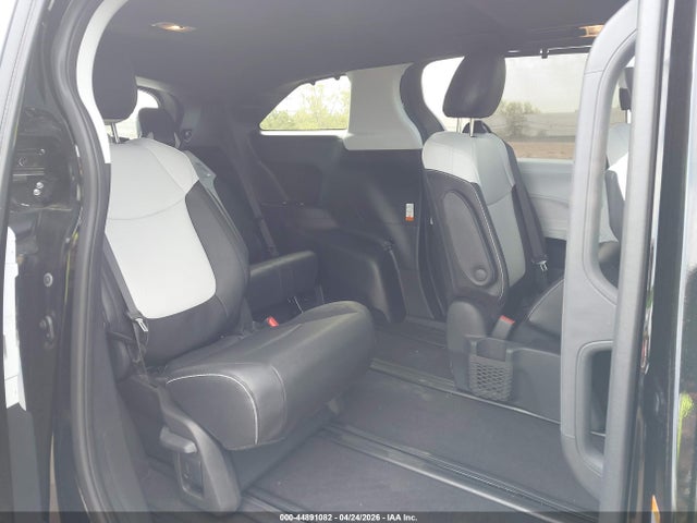 Toyota Sienna Xse