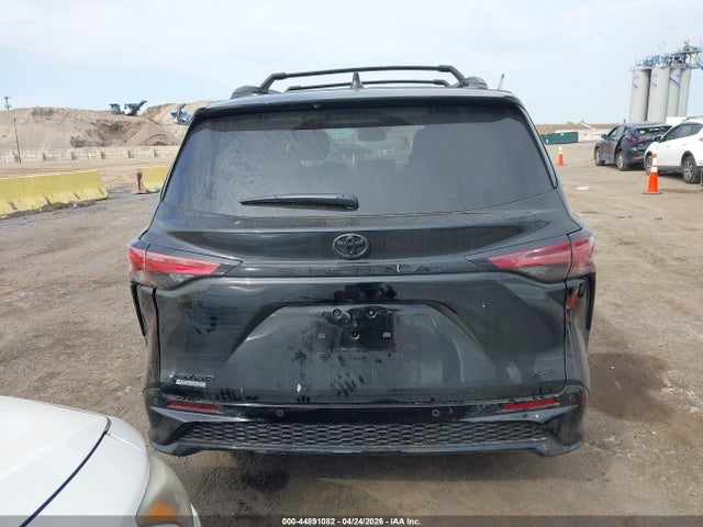 Toyota Sienna Xse