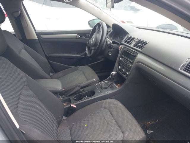 Volkswagen Passat 2.5l S