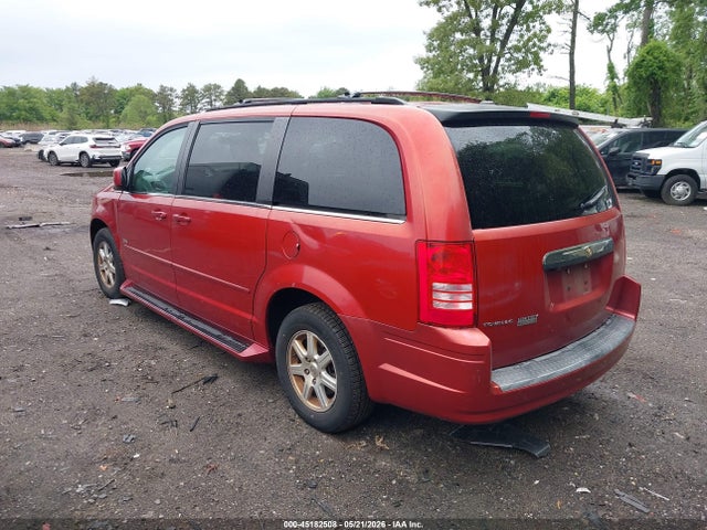 Chrysler Town & Country Touring