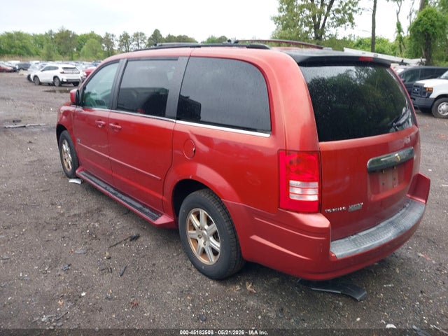 Chrysler Town & Country Touring