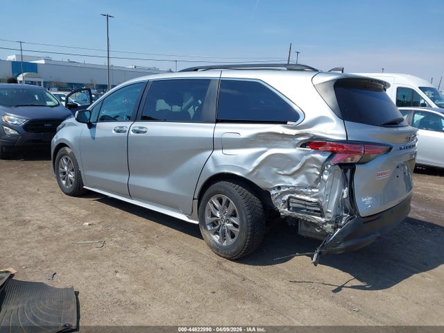 Toyota Sienna Xle