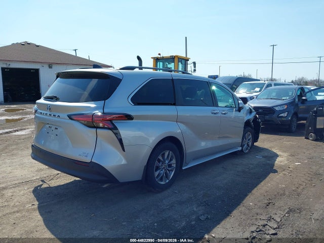 Toyota Sienna Xle