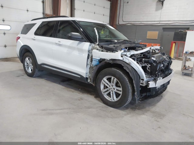 Salvage Ford Explorer Image