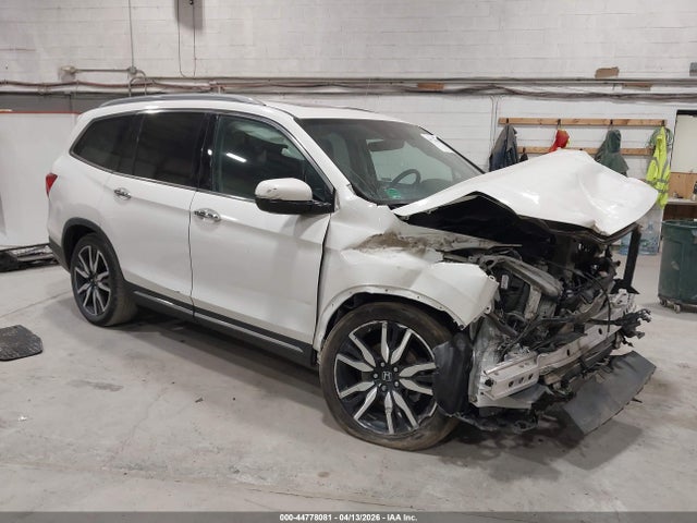Salvage Honda Pilot Image