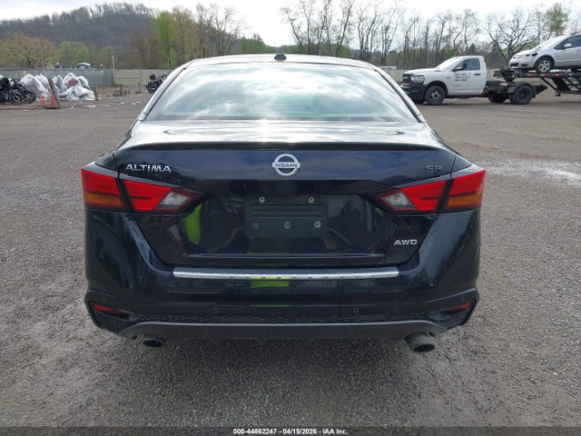Nissan Altima Sr Intelligent Awd