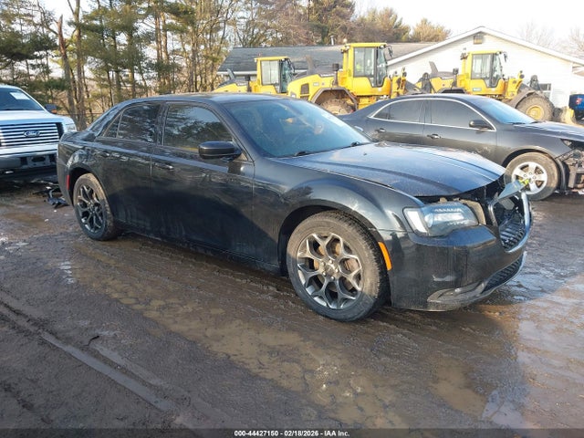 Salvage Chrysler 300 Image