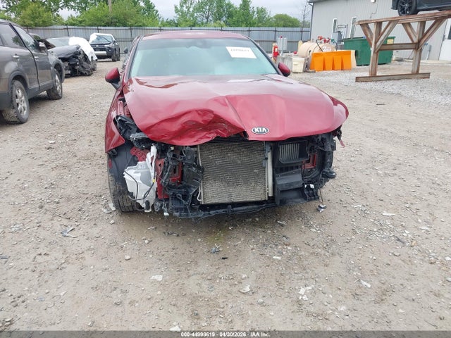 Kia K5 Lxs
