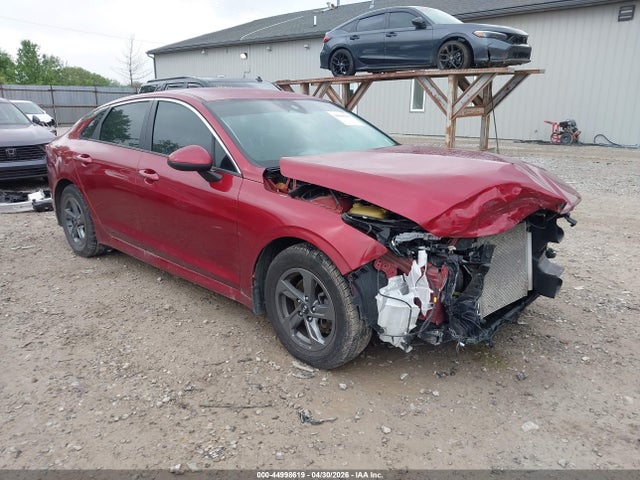 Salvage Kia K5 Image