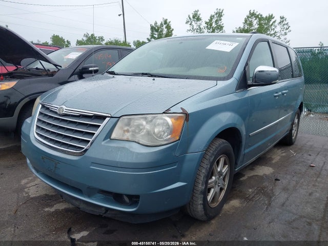 Chrysler Town & Country Touring