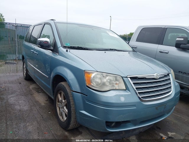 Salvage Chrysler Town & Country Image