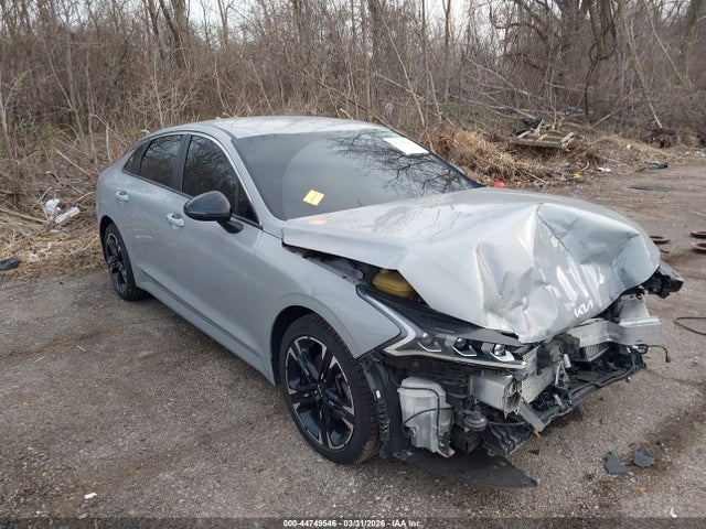 Salvage Kia K5 Image