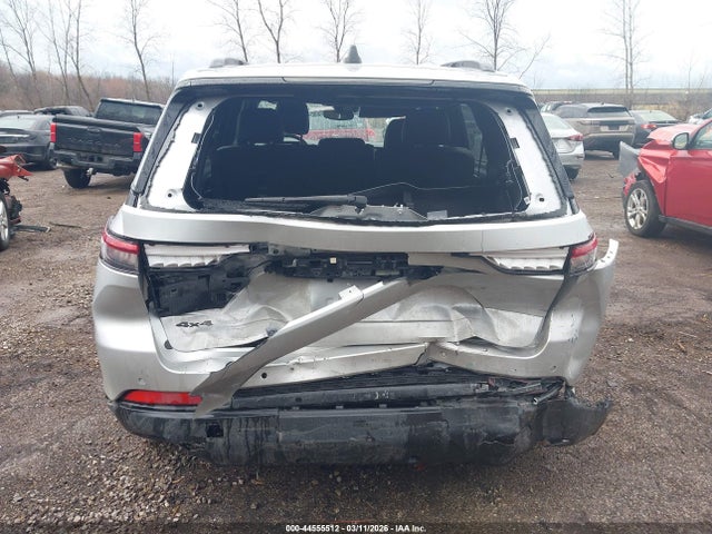 Jeep Grand Cherokee Altitude X 4x4