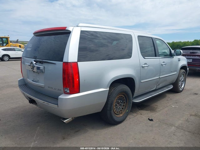 Cadillac Escalade Standard