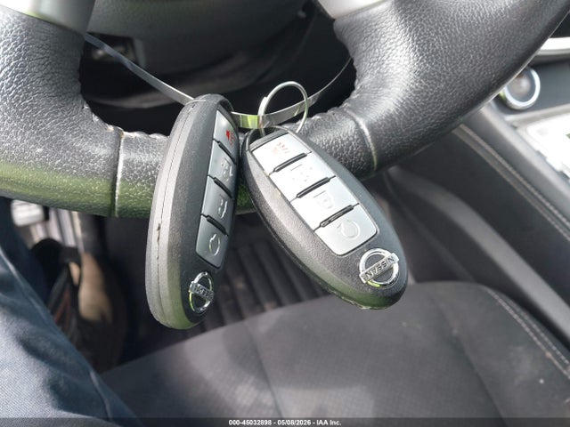 Nissan Murano Sv