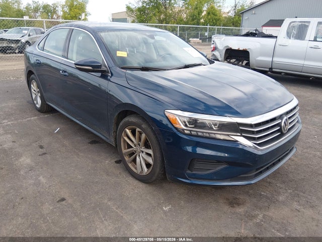 Salvage Volkswagen Passat Image