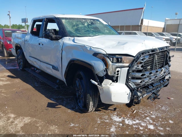 Salvage Toyota Tundra Image