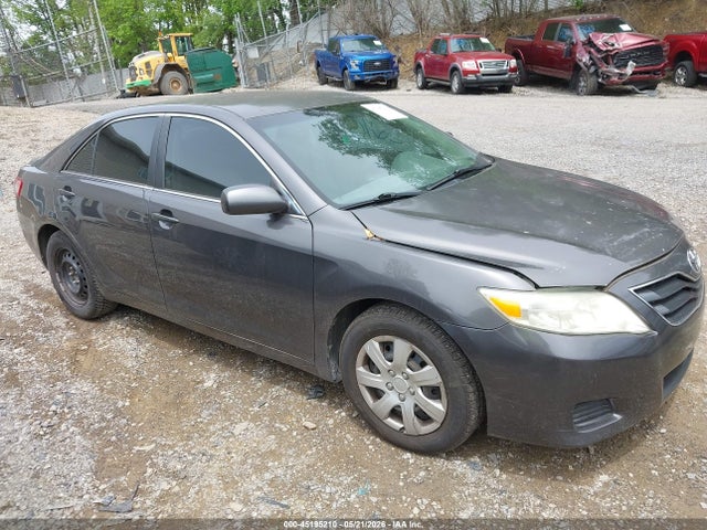 Salvage Toyota Camry Image