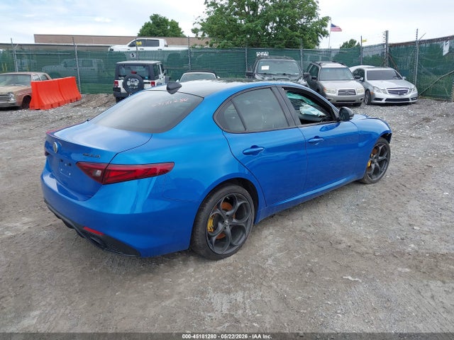 Alfa Romeo Giulia Ti Sport Awd