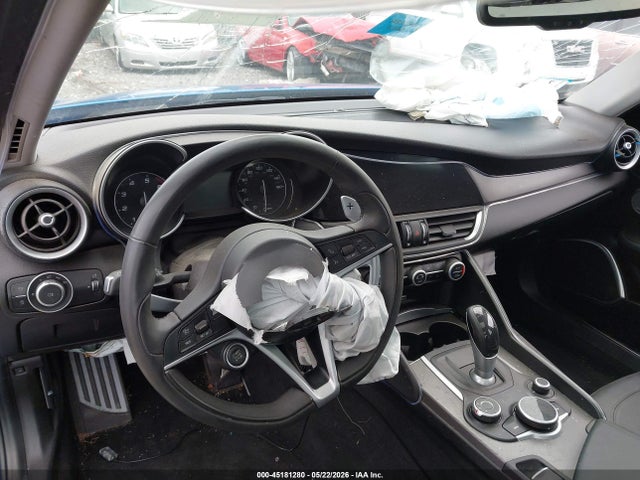 Alfa Romeo Giulia Ti Sport Awd