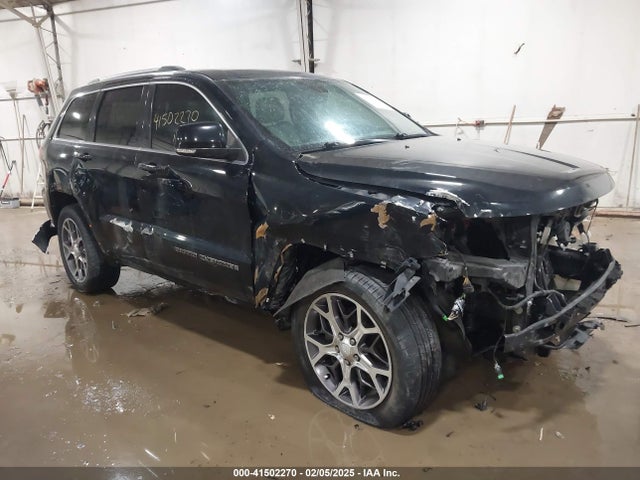 Salvage Jeep Grand Cherokee Image