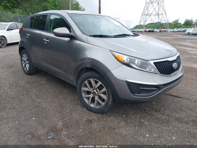 Salvage Kia Sportage Image