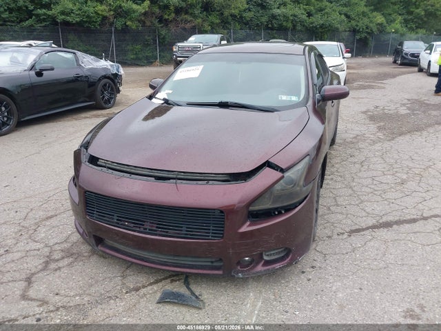 Nissan Maxima