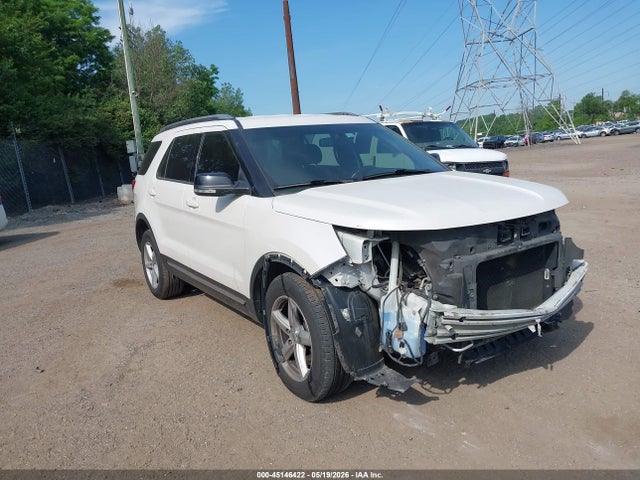 Salvage Ford Explorer Image