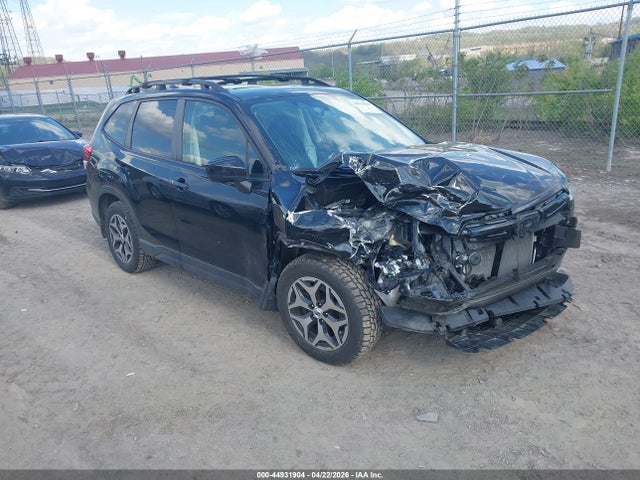 Salvage Subaru Forester Image